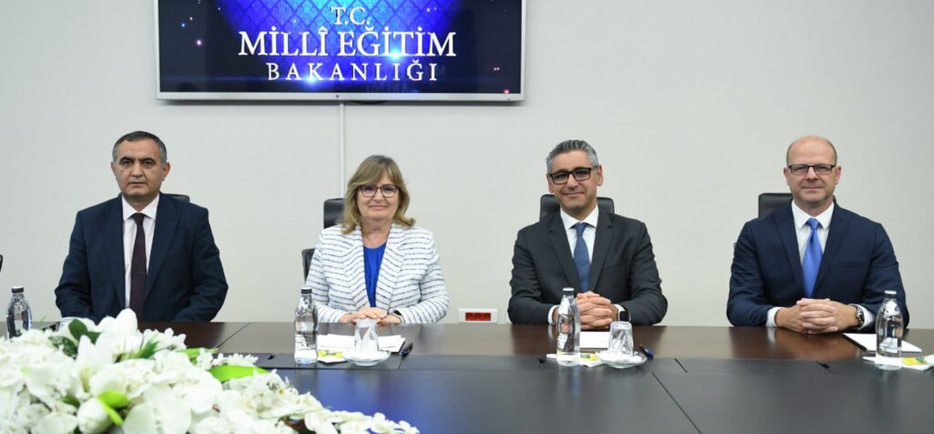 Microsoft ile Eğitimde İş Birliği Protokolü İmzalandı