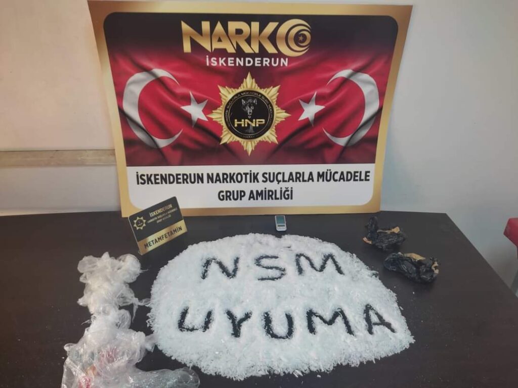 NARKOTİK KÖPEK ARVEN, DURDURULAN ARAÇTA UYUŞTURUCU’YU BULDU