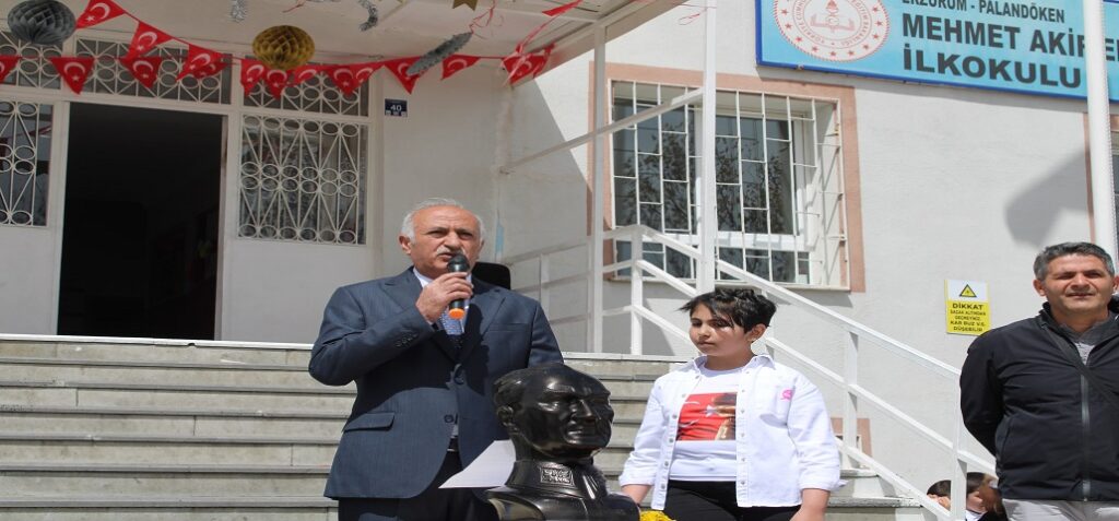 Mehmet Akif Ersoy İlkokulu’nda 23 Nisan Coşkusu